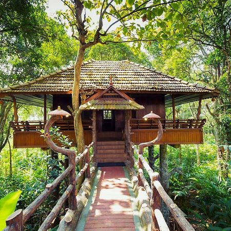 Kalppavanam Heritage Resort Thekkady Exterior foto