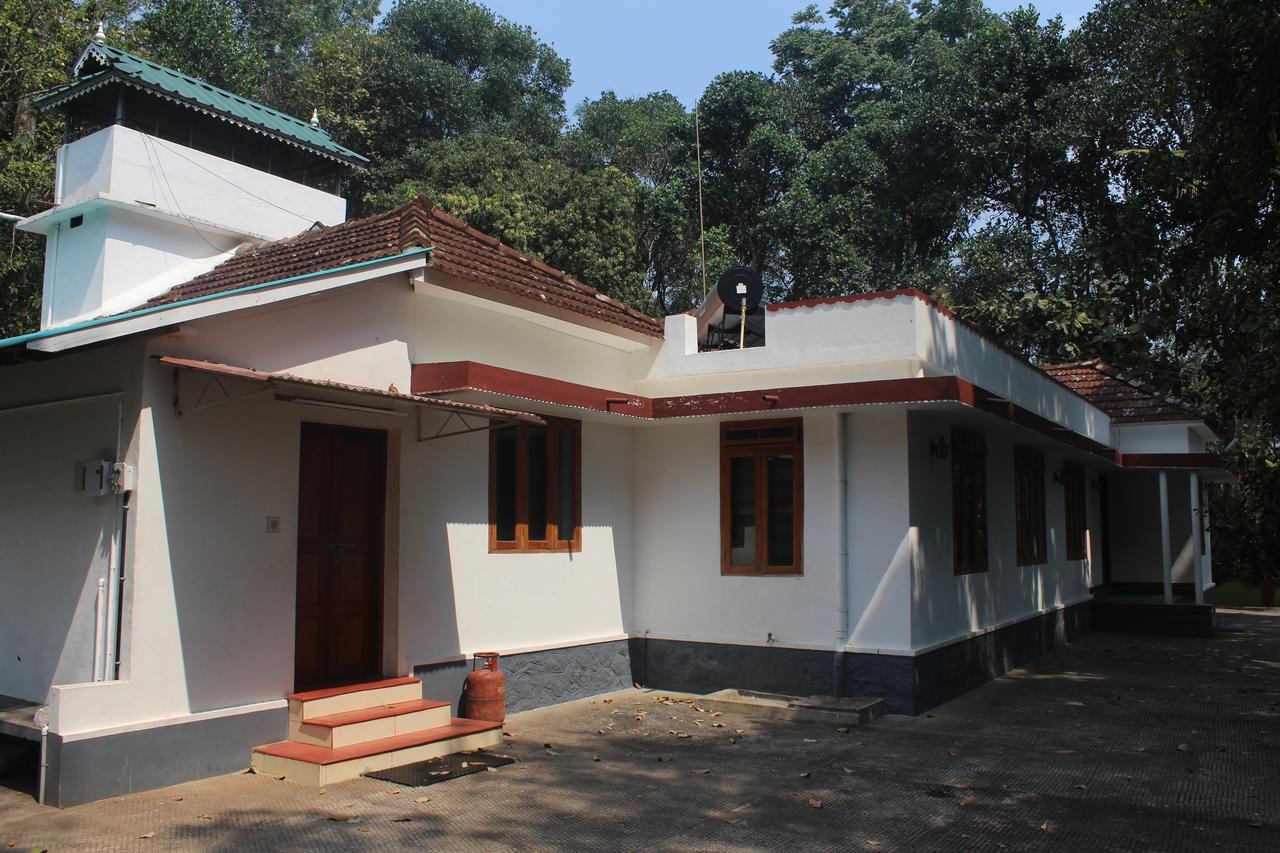 Kalppavanam Heritage Resort Thekkady Exterior foto
